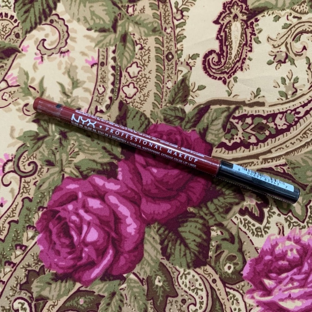 NYX Lip Liner - Brick House *PRICE FIRM*